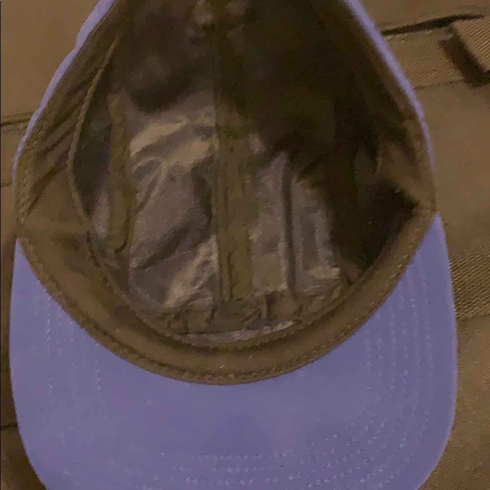 Supreme blue hat - Picture 3 of 4